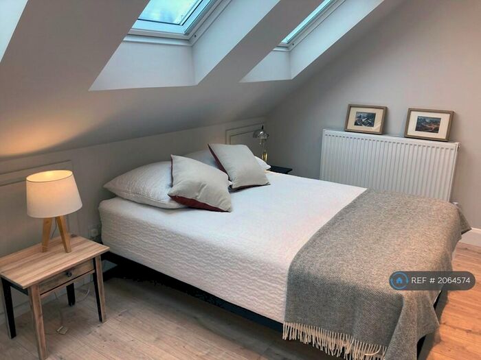 1 Bedroom Flat To Rent In The Woodlands, London, SE13