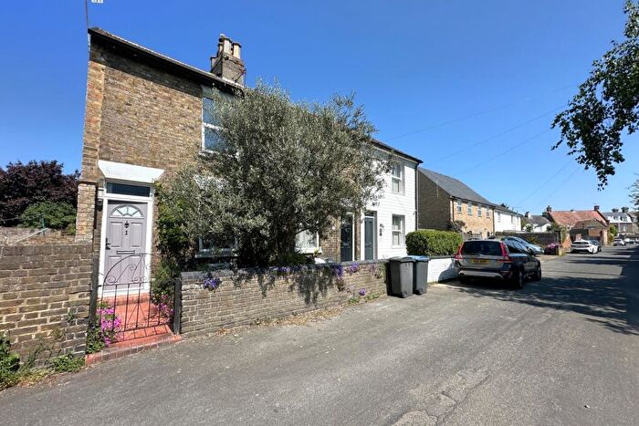 2 Bedroom End Of Terrace House For Sale In King Street, Walmer, CT14