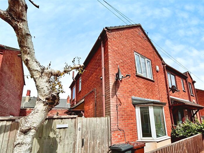 2 Bedroom Detached House To Rent In Queen Street, Lincoln, Lincolnshire, LN5