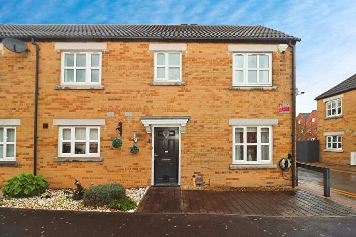 3 Bedroom Semi Detached House For Sale In Kings Drive, Stoke Gifford, Bristol, BS34