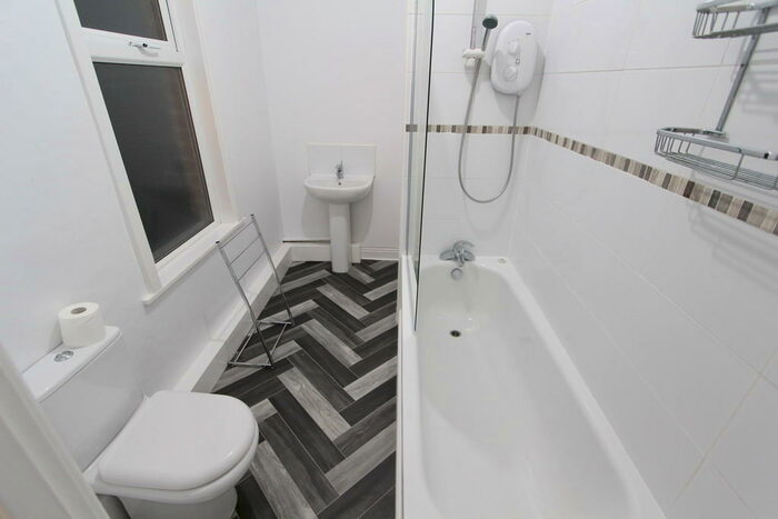 2 Bedroom Apartment To Rent In A Sharrow Vale Road, Sheffield, S11