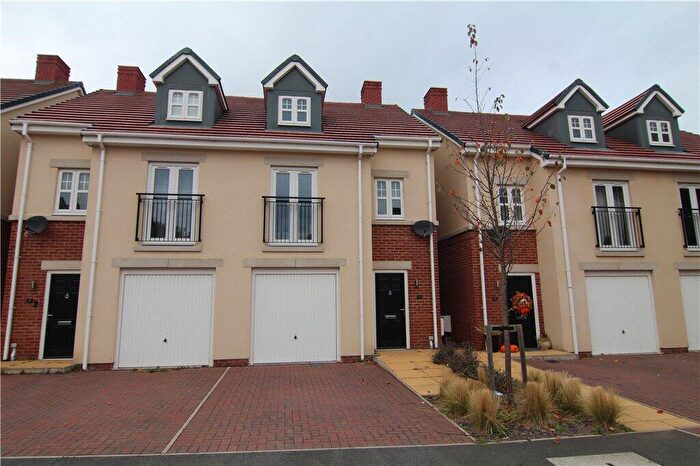 3 Bedroom Semi Detached House For Sale In Aidan Gardens, Durham, DH1