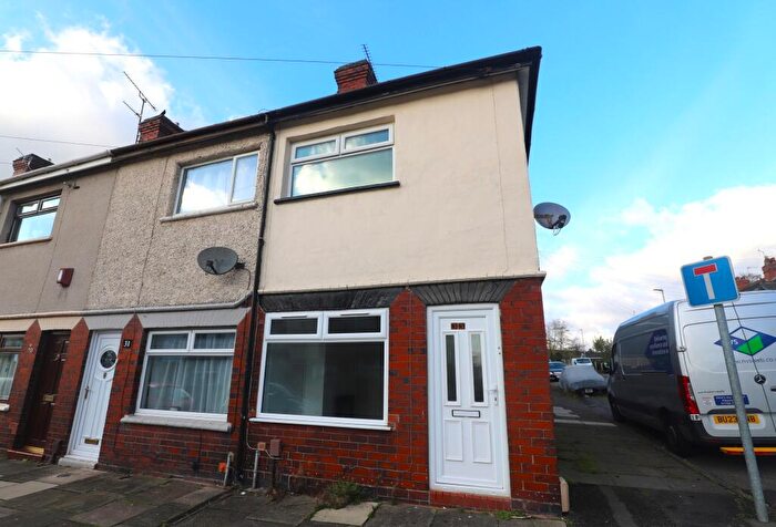 2 Bedroom End Of Terrace House To Rent In Elphinstone Road, Stoke-on-Trent, ST4