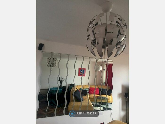 2 Bedroom Flat To Rent In Prince Regent Road, London, TW3