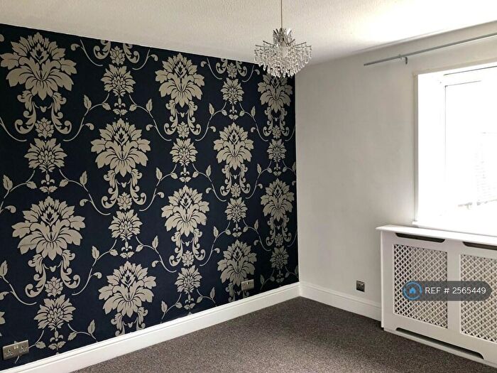 2 Bedroom Flat To Rent In Hanover Way, Bexleyheath, DA6