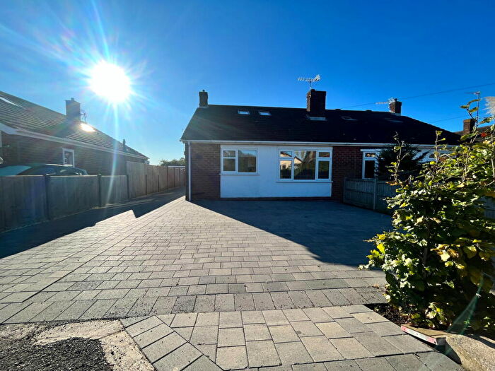 3 Bedroom Semi-Detached Bungalow To Rent In Westfield Drive, North Greetwell, Lincoln, LN2