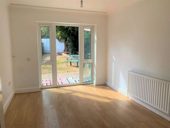 4 Bedroom Property To Rent In Dunholme Road, London, N9