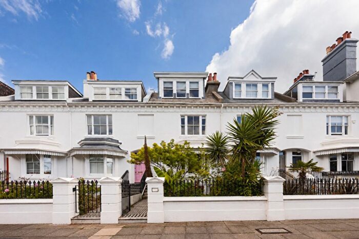 6 Bedroom Terraced House For Sale In Brighton, East Sussex, BN1