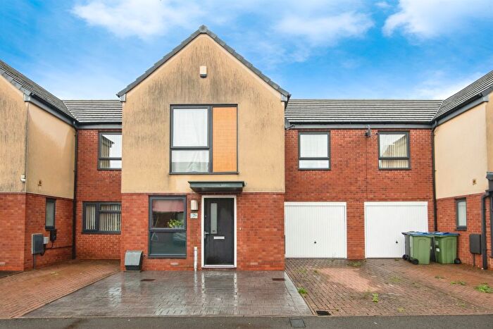 3 Bedroom Terraced House For Sale In Ryders Mill Close, West Bromwich, B70