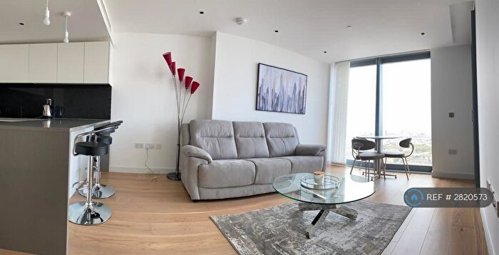 1 Bedroom Flat To Rent In Landmark Pinnacle, London, E14