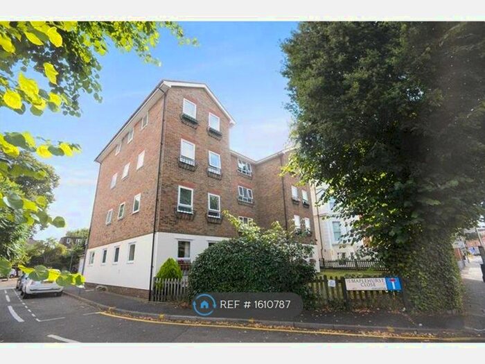 1 Bedroom Flat To Rent In Maplehurst Close, Kingston Upon Thames, KT1