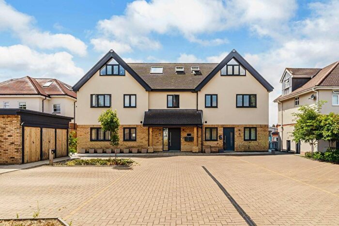 2 Bedroom Flat For Sale In Copthorne House, Cox Lane, West Ewell, KT19
