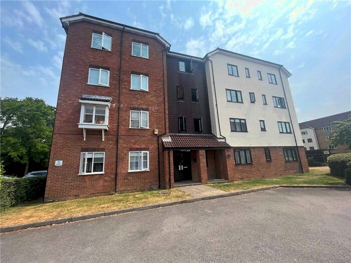 1 Bedroom Flat To Rent In Vicars Bridge Close, Wembley, HA0