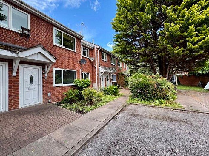 2 Bedroom Flat For Sale In B, Sledmoor Road, Northern Moor, Manchester, M23