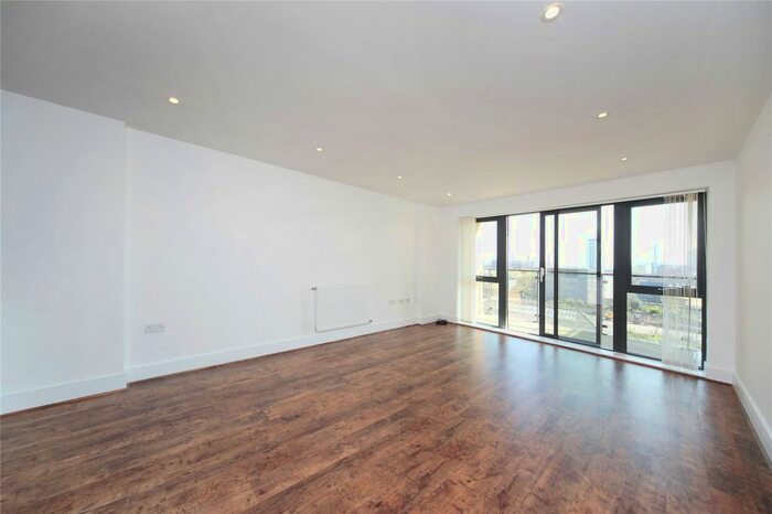 2 Bedroom Flat To Rent In Osiers Road, Wandsworth, London, SW18
