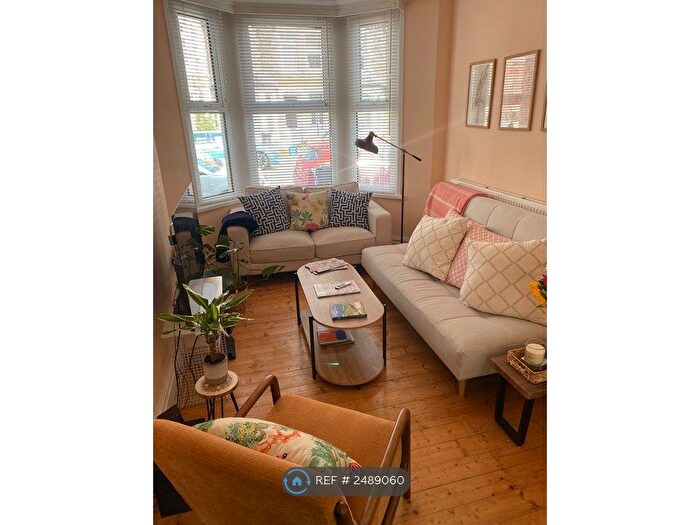 2 Bedroom Terraced House To Rent In Inverness Place, Cardiff, CF24