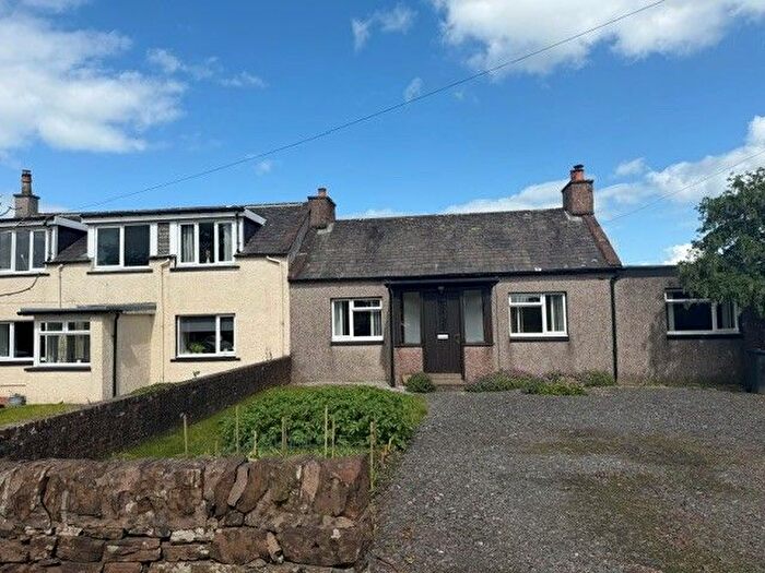 2 Bedroom Semi-Detached Bungalow For Sale In Newington Cottages, Holywood, DG2