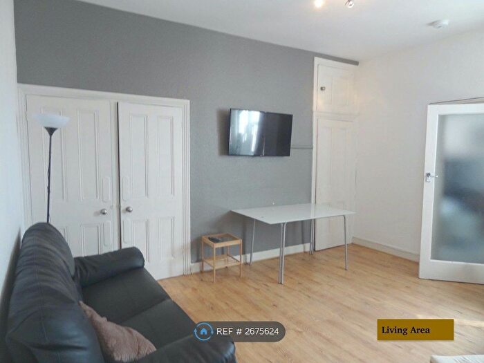 4 Bedroom Maisonette To Rent In Glenthorn Rd, Newcastle Upon Tyne, NE2