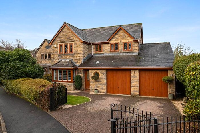 4 Bedroom Detached House For Sale In Alden Close, Helmshore, BB4