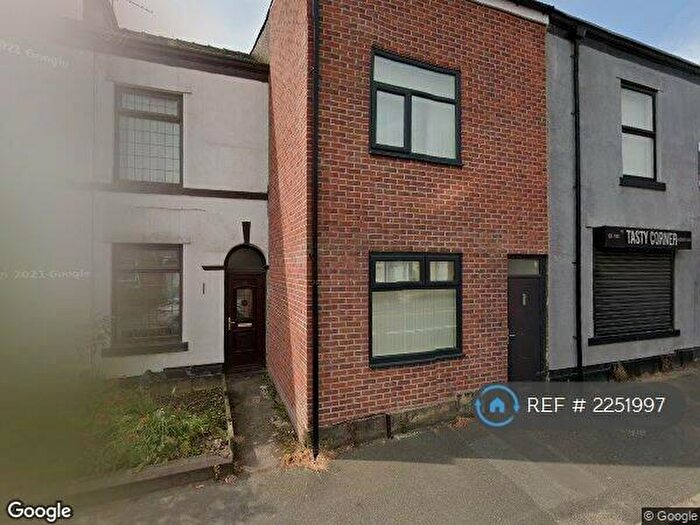 2 Bedroom Terraced House To Rent In Wash Lane, Bury, BL9