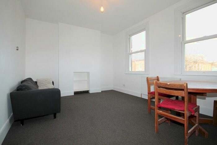 2 Bedroom Flat To Rent In Fortess Road, Kentish Town, NW5
