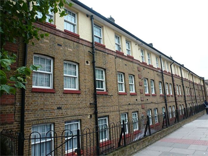 1 Bedroom Flat For Sale In Jubilee Street, London, E1