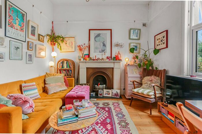 1 Bedroom Flat To Rent In Springfield Road, Brighton, BN1