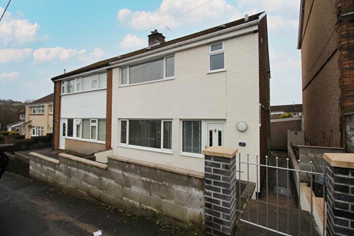 3 Bedroom Semi-Detached House To Rent In Parish Road, Beddau, CF38