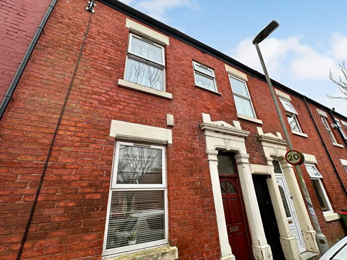 3 Bedroom Terraced House For Sale In Castleton Road, Preston, PR1