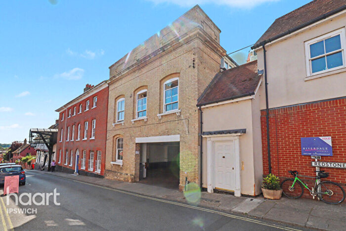 1 Bedroom Apartment For Sale In Redstone Mews, Woodbridge, IP12
