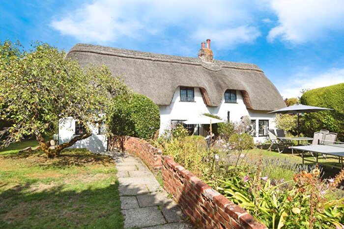 3 Bedroom Detached House For Sale In Main Road, Winterbourne Dauntsey ***Video Tour***, SP4