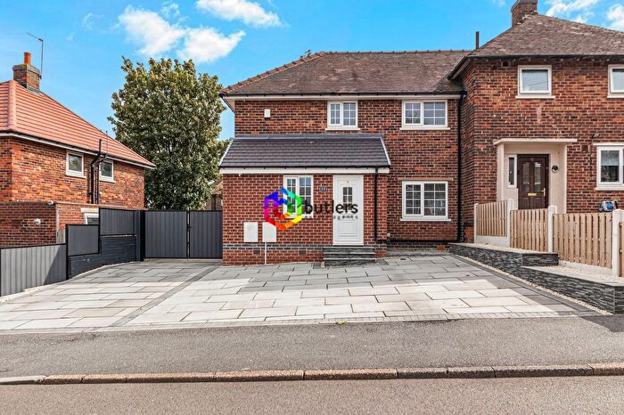 2 Bedroom Semi-Detached House For Sale In Smelter Wood Rise, Sheffield, S13