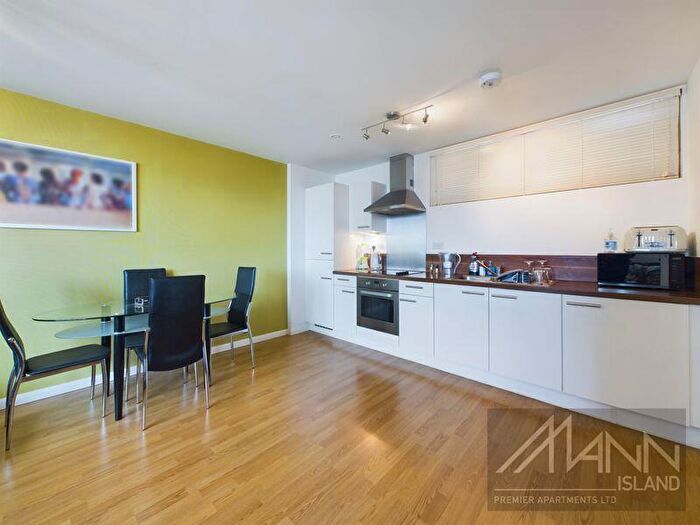 1 Bedroom Flat For Sale In Mann Island, Liverpool, L3