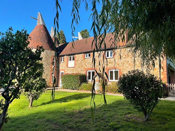 5 Bedroom Detached House To Rent In Mapleton Road, Westerham, Kent, TN16