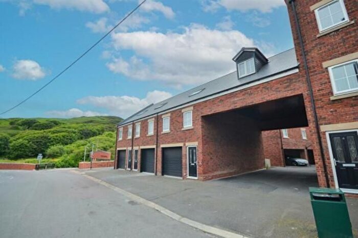 4 Bedroom Terraced House To Rent In Stone Row, Skinningrove, TS13