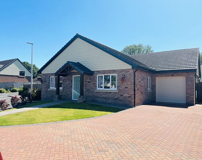 3 Bedroom Detached Bungalow For Sale In Llys Tirnant, Tycroes, Ammanford, Carmarthenshire., SA18