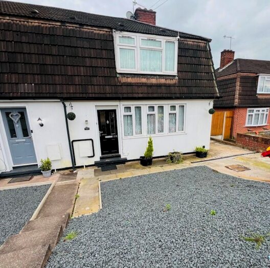 3 Bedroom Semi-Detached House To Rent In Heath Road, Netherton, Dudley, DY2