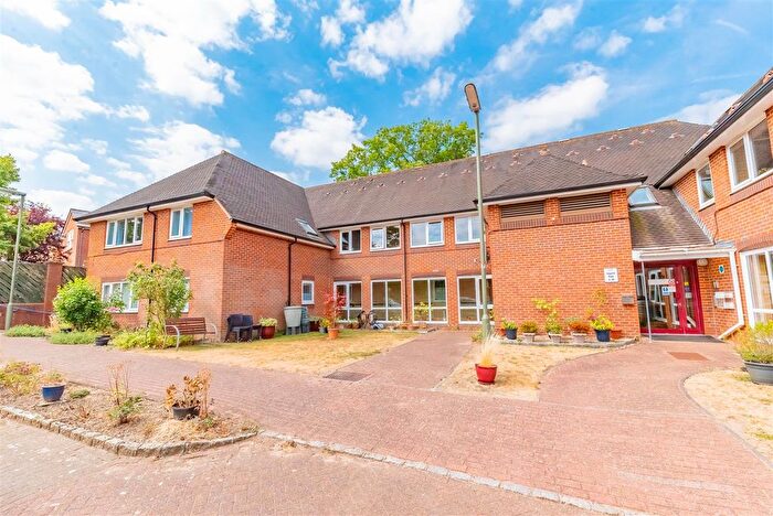 1 Bedroom Property To Rent In Appley Drive, Camberley, GU15