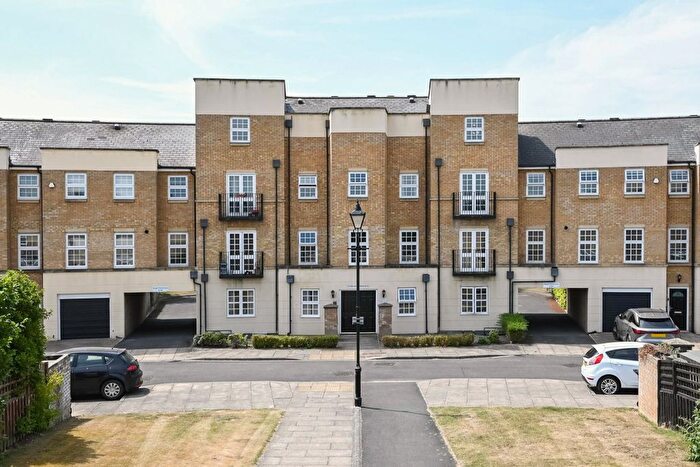 1 Bedroom Flat For Sale In Bishopfields Drive, Leeman Road, York, YO26