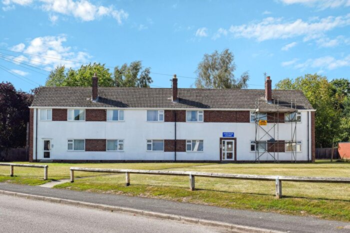 2 Bedroom Flat To Rent In Andover Court, Blenheim Road, Kidlington, OX5