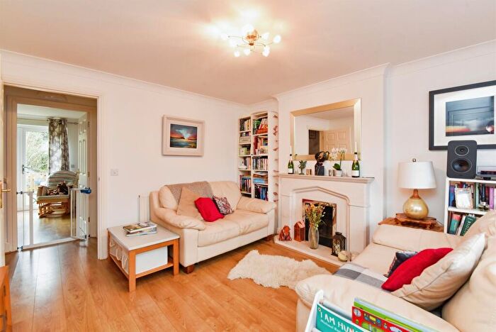 3 Bedroom End Of Terrace House For Sale In Curlew Drive, Chippenham, SN14