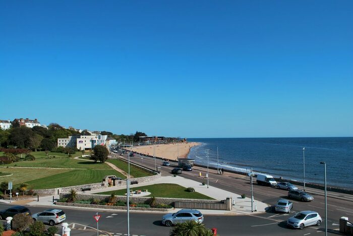 2 Bedroom Flat To Rent In Morton Crescent, Exmouth, EX8