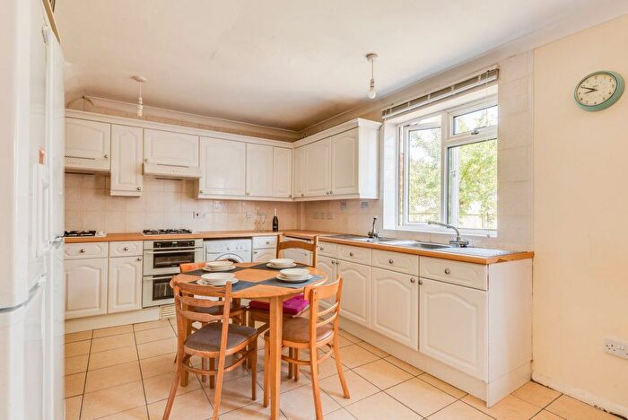 1 Bedroom Property To Rent In Warwick Road, Canterbury, CT1