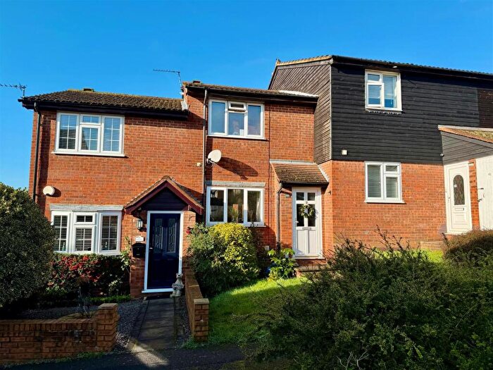 2 Bedroom Terraced House For Sale In Ladywood Road, Hertford, SG14