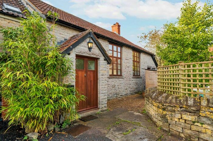 3 Bedroom End Of Terrace House For Sale In Top Road, Charlton Adam, TA11