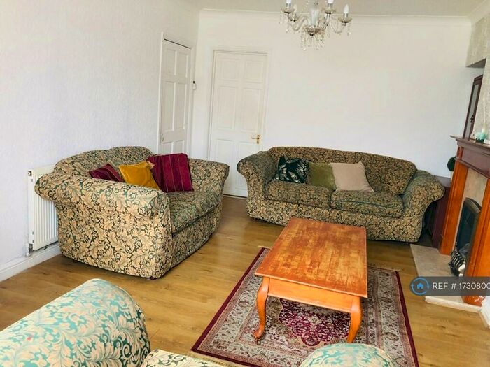 3 Bedroom Terraced House To Rent In Heybarnes Road, Birmingham, B10