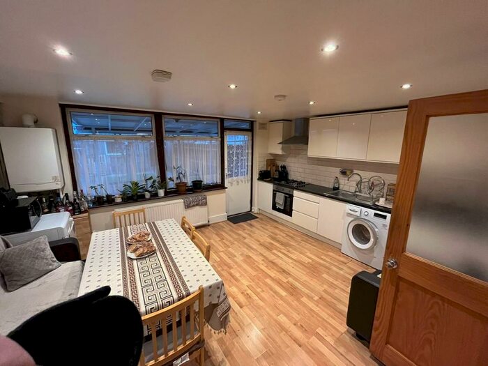 3 Bedroom Terraced House To Rent In Colindale Avenue, London, NW9