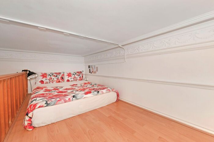 Studio To Rent In Philbeach Gardens, London SW5