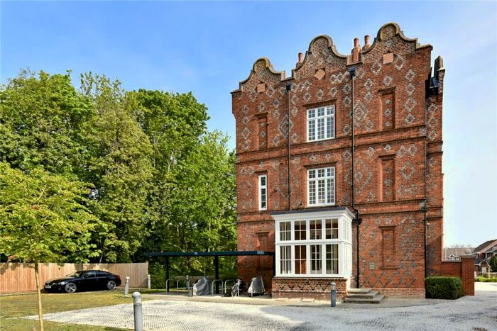 2 Bedroom Apartment To Rent In The Gables, Eton Wick Road, Eton, Windsor, SL4