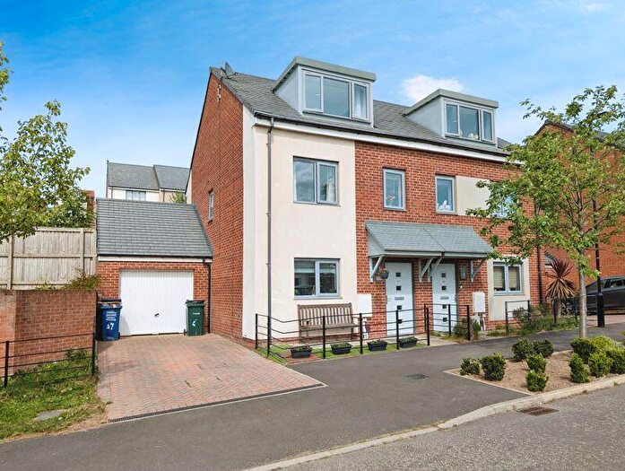 3 Bedroom Semi-Detached House For Sale In Chester Pike, The Rise, Newcastle Upon Tyne, NE15